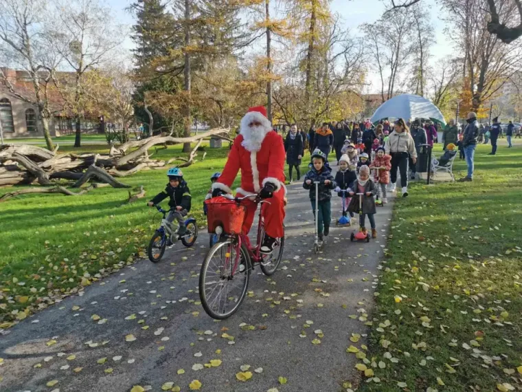&Scaron;etnja uz Muru nekima je kao boravak u frižideru, a drugi su sretni jer su upoznali djedicu - na biciklu!