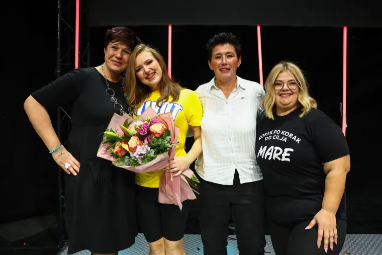 Ovo se zove transformacija života! Pogledajte kako je Alina izgledala na početku showa, a kako izgleda danas