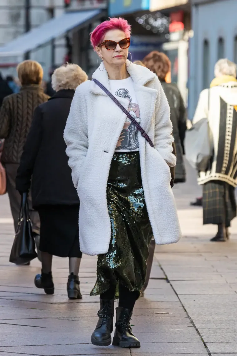 Naočiti mu&scaron;karci pro&scaron;etali Korzom: Ni hladnoća im nije smetala