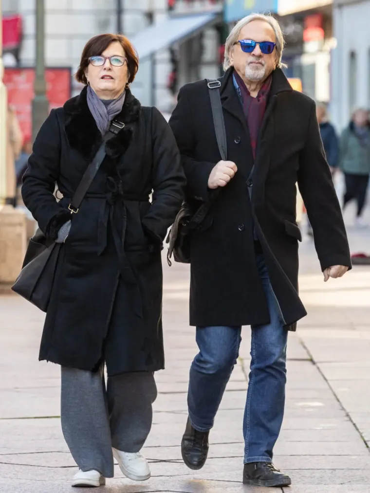 Naočiti mu&scaron;karci pro&scaron;etali Korzom: Ni hladnoća im nije smetala