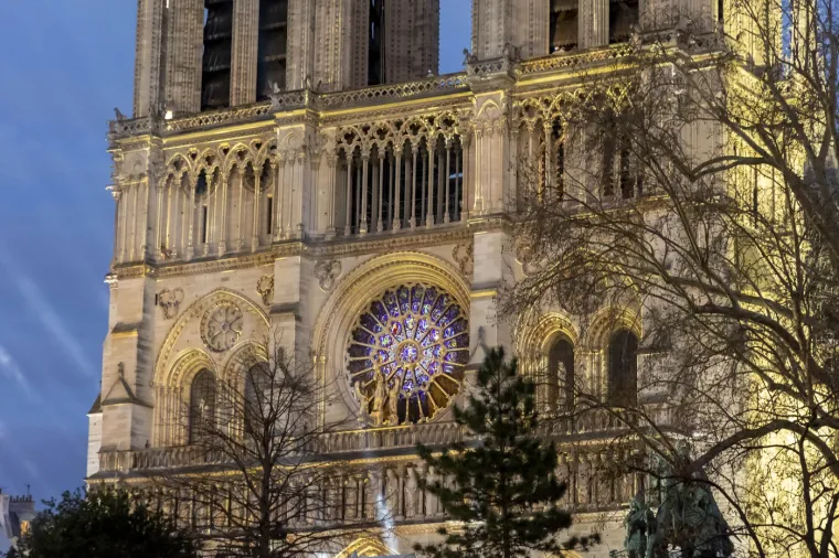 U jo&scaron; većem sjaju: Na otvorenje pari&scaron;kog dragulja stiže 50 čelnika, Među njima Trump i Zelenski