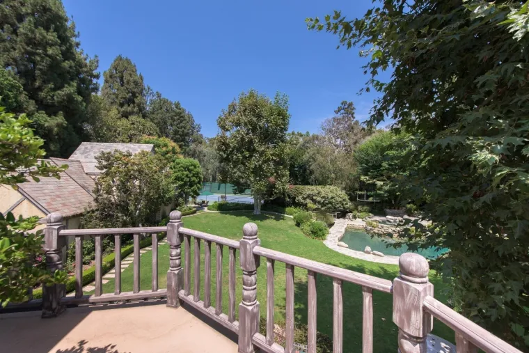 Fascinantna kuća u Beverly Hillsu. Kino, fitness centar, a cijena? Ma prava sitnica...