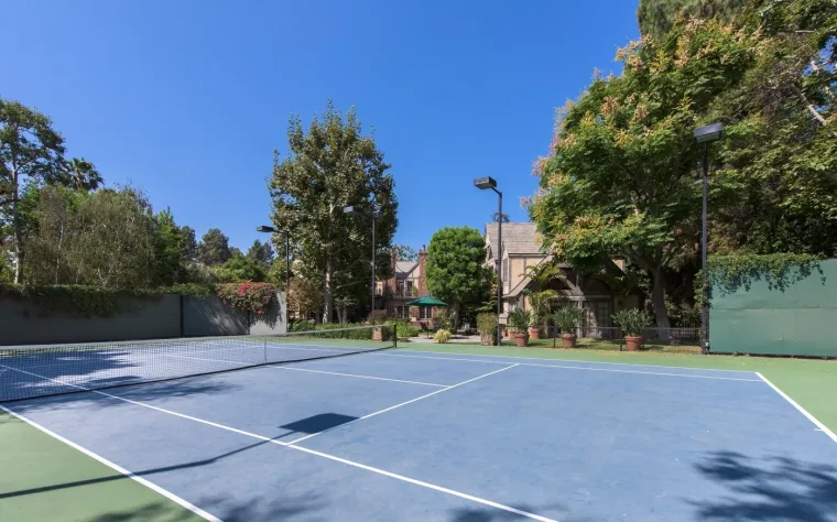 Fascinantna kuća u Beverly Hillsu. Kino, fitness centar, a cijena? Ma prava sitnica...