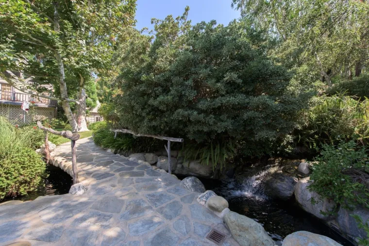 Fascinantna kuća u Beverly Hillsu. Kino, fitness centar, a cijena? Ma prava sitnica...