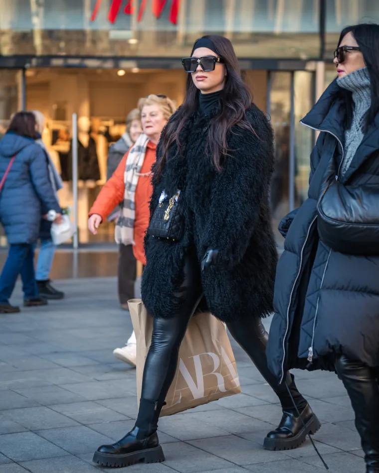 I ove subote zagrebačka špica bila je krcata. Jedna se tajanstvena žena posebno istaknula