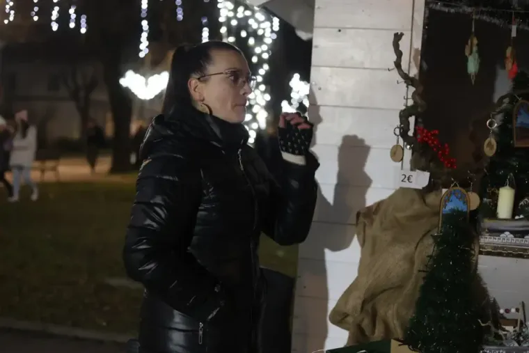 Pogledajte kako se Ogulinci zabavljaju: Lijepe djevojke opustile se uz vino, plesale uz Giulianove hitove