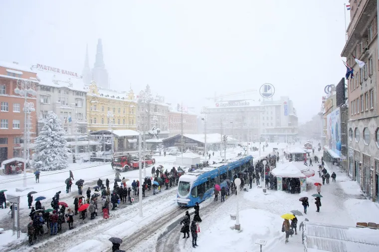 Rekordne količine snijega iznenadile su Zagrepčane: Sjećate li se ovoga?