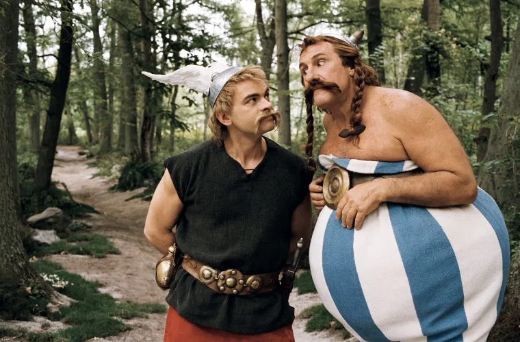 Unatoč tome, publika ga najviše pamti po ulozi Obelixa u filmskoj adaptaciji stripa Asterix i Obelix, koja mu je donijela globalnu popularnost. Osim toga, istaknuo se i u ozbiljnim ulogama, poput one u filmu Zelena karta (1990.), koji mu je donio Zlatni globus, te u povijesnim dramama poput Cyrano de Bergerac, za koju je nominiran za Oscara.