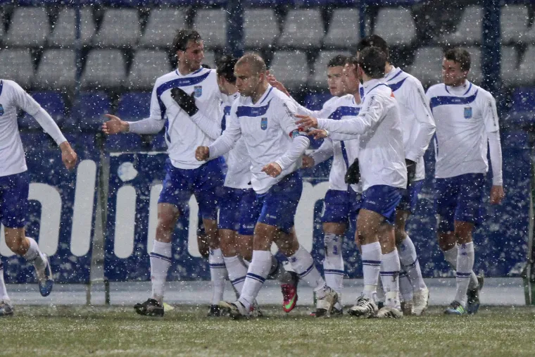 10. veljače 2013. Igrači Osijeka slave gol protiv Dinama u Gradskom vrtu. 
