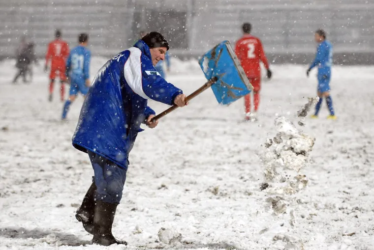 Pa su malo i čistili. Radnik multipraktik.
