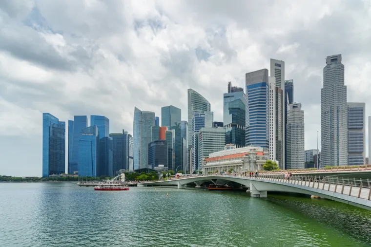 9. Singapur
