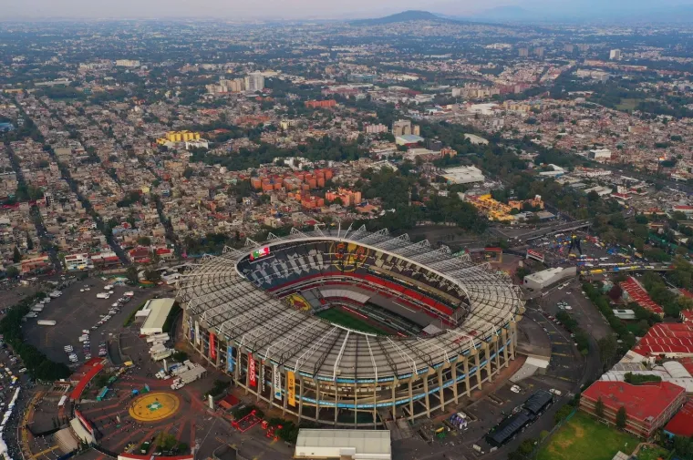 Otvaranje SP-a je 11. lipnja 2026. na stadionu Estadio Azteca u Mexico Cityju
