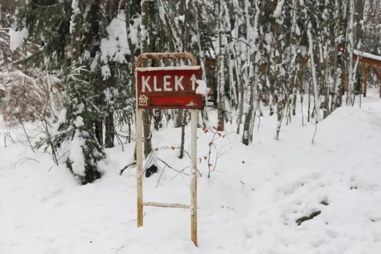 Pogledajte fotografije snježne idile iznad Ogulina. Sad samo sanjke na rame pa na Klek!