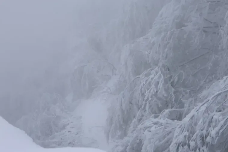 Pogledajte fotografije snježne idile iznad Ogulina. Sad samo sanjke na rame pa na Klek!