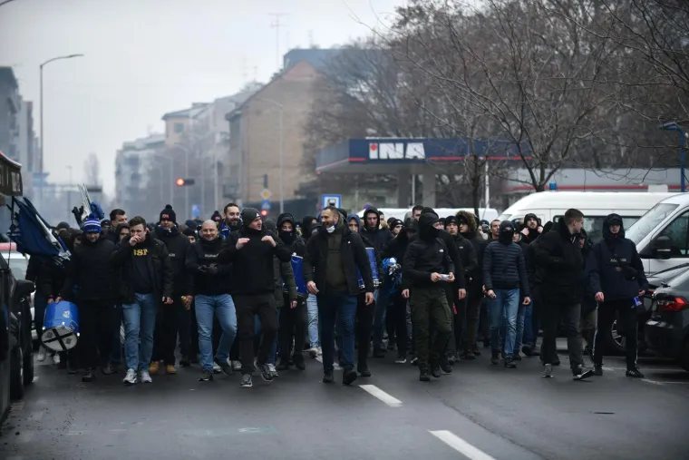 Pogledajte korteo Bad Blue Boysa do Kranjčevićeve: Očekuje nas spektakl na tribinama