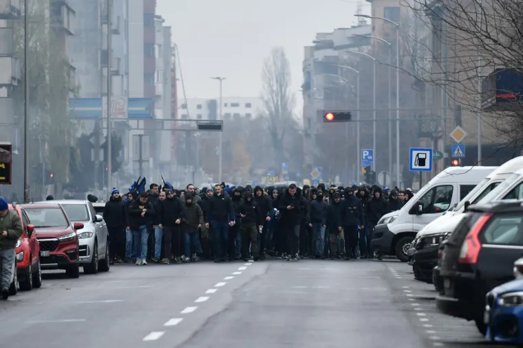 Pogledajte korteo Bad Blue Boysa do Kranjčevićeve: Očekuje nas spektakl na tribinama