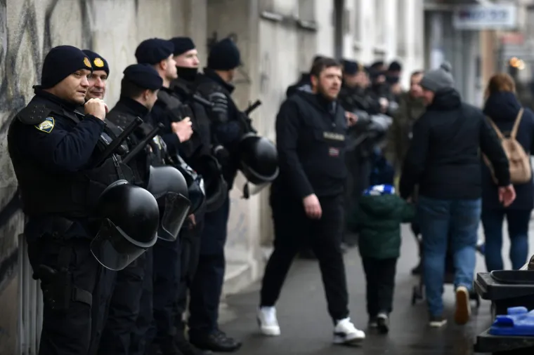 Pogledajte korteo Bad Blue Boysa do Kranjčevićeve: Očekuje nas spektakl na tribinama