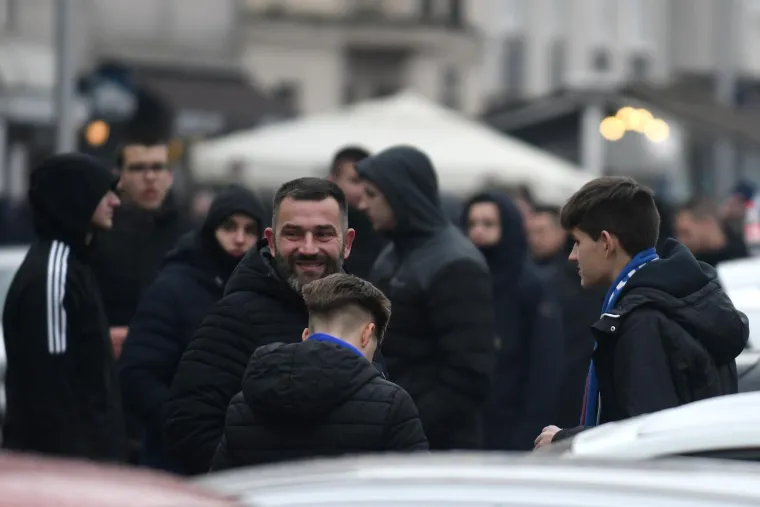 Pogledajte korteo Bad Blue Boysa do Kranjčevićeve: Očekuje nas spektakl na tribinama