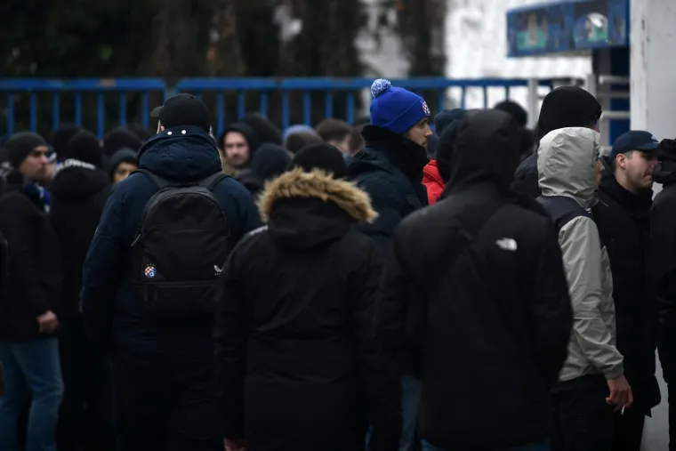 Pogledajte korteo Bad Blue Boysa do Kranjčevićeve: Očekuje nas spektakl na tribinama