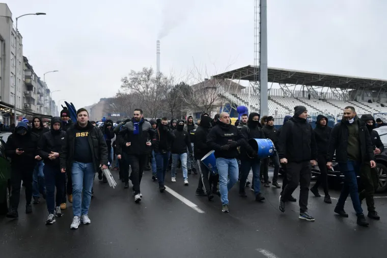 Pogledajte korteo Bad Blue Boysa do Kranjčevićeve: Očekuje nas spektakl na tribinama