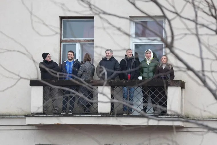 Utakmica se gledala i s balkona u obližnjoj zdradi