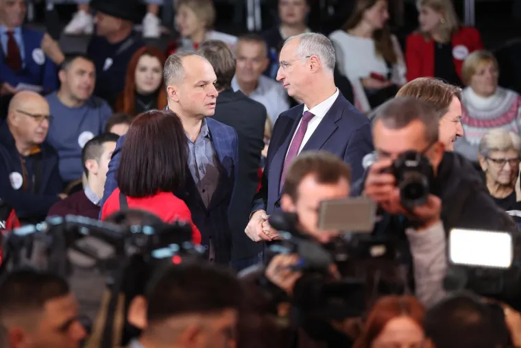 Prisutni su bili Ivica Puljak stranke Centar, te novi poglavica SDP-a, Sini&scaron;a Hajda&scaron; Dončić.