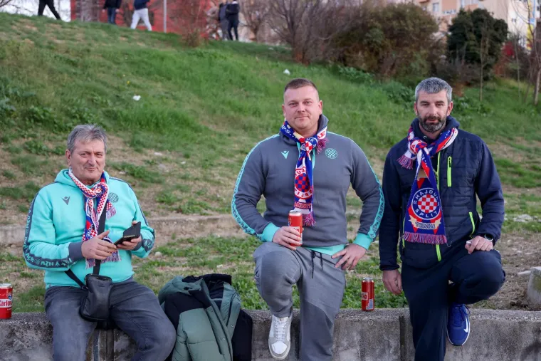 Uoči Jadranskog derbija osvanuo transparent sa zanimljivom porukom