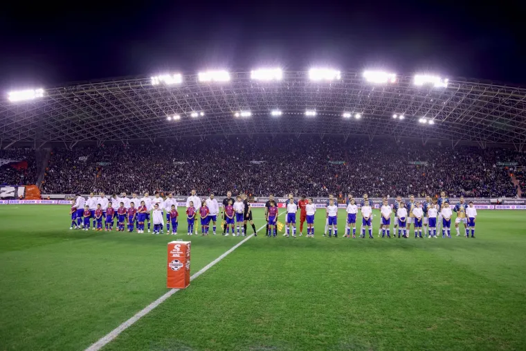 Uoči Jadranskog derbija osvanuo transparent sa zanimljivom porukom