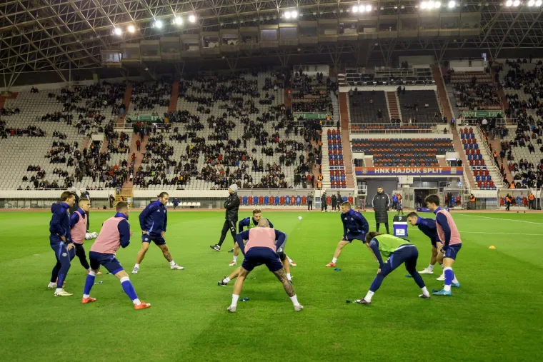 Nikola Kalinić se pojavio na Jadranskom derbiju: Provjerite s kim gleda utakmicu