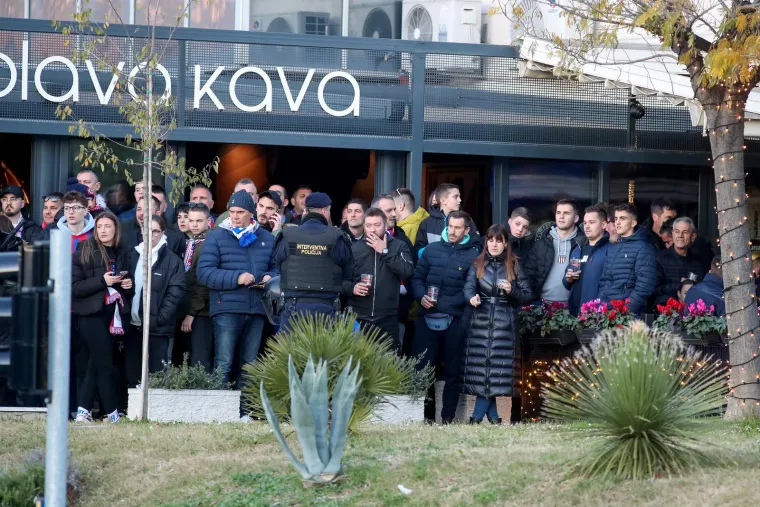 Nikola Kalinić se pojavio na Jadranskom derbiju: Provjerite s kim gleda utakmicu