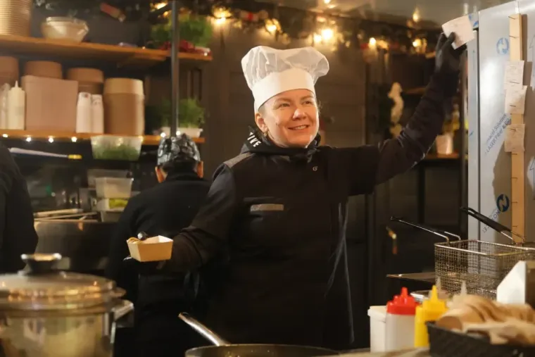 Edo Majka i Boemi nastupili u Karlovcu: Brojni fanovi pjevali su njihove najveće hitove, a danas ondje nastupa kralj balada