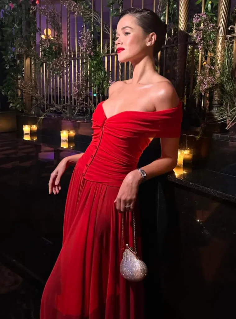 Ana Kurnjikova je ni&scaron;ta za nju: Na dru&scaron;tvenim mrežama broji milijune, a ljubi gotovo dva desetljeća starijeg