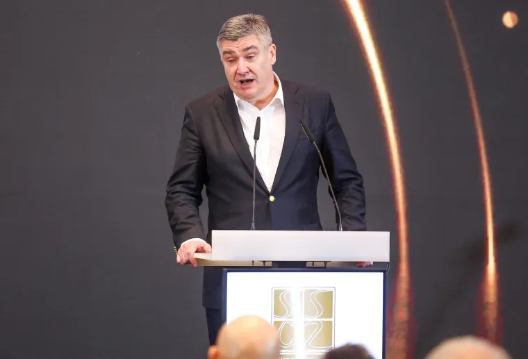 &quot;Čuo sam da je koristio nedozvoljena sredstva u uzorku urina, a obzirom na to da uzorci moraju biti čuvani osam godina, varalice će morati odgovarati. Zbog toga će ovaj sportaš naknadno dobiti priznanje za 2021. godinu&quot;, izjavio je hrvatski predsjednik Zoran Milanović. 