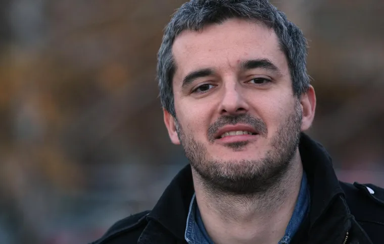 Profesionalnu karijeru započeo je 2000. kao znanstveni novak na Katedri za talijansku književnost Filozofskog fakulteta u Zagrebu, gdje danas radi kao docent.