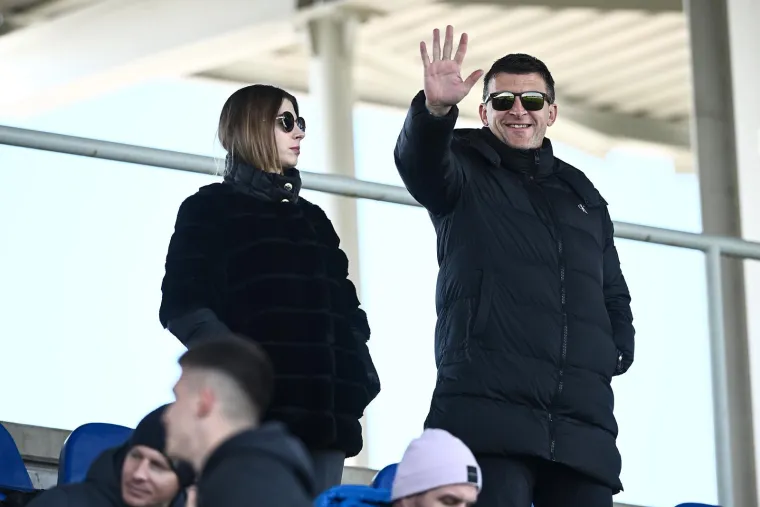 Ona nema oči boje Dinama, ali je zavela njegovog trenera, bivšeg: Samozatajna Marina velika je podrška Jakiroviću