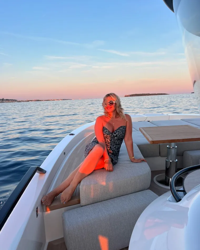 Snježana Schillinger izgleda kao da je jo&scaron; uvijek u cvijetu mladosti