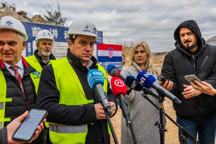 Kinezi buše, Kaštelani prosvjeduju, Butković neprobojan! Tunel Kozjak već sad izgleda impoznatno