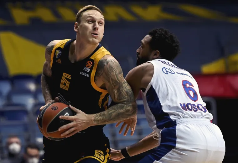 Jānis Timma je biv&scaron;i suprug poznate glumice i pjevačice Ane Sedokove, od koje se službeno razveo 9. prosinca. &Scaron;to će napraviti Timma je nagovijestio i na komentaru na Instagramu ispod Annine objave. Naime on je u komentar stavio datume: 2.7.1992. &ndash; 16.12.2024. Riječ je o datumu rođenja i na kraju će se ispostaviti datumu smrti.