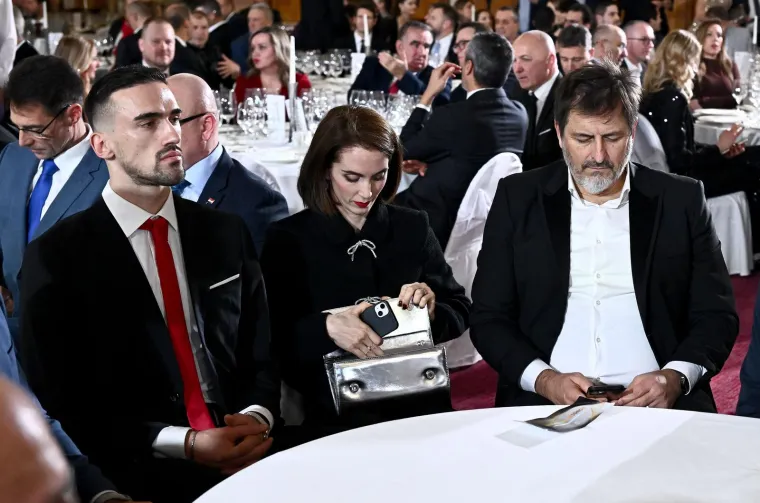 Mate&scaron;a se nije odvajao od svoje Blanke, a pogledajte s kim je nikad zaljubljeniji par sjedio za stolom