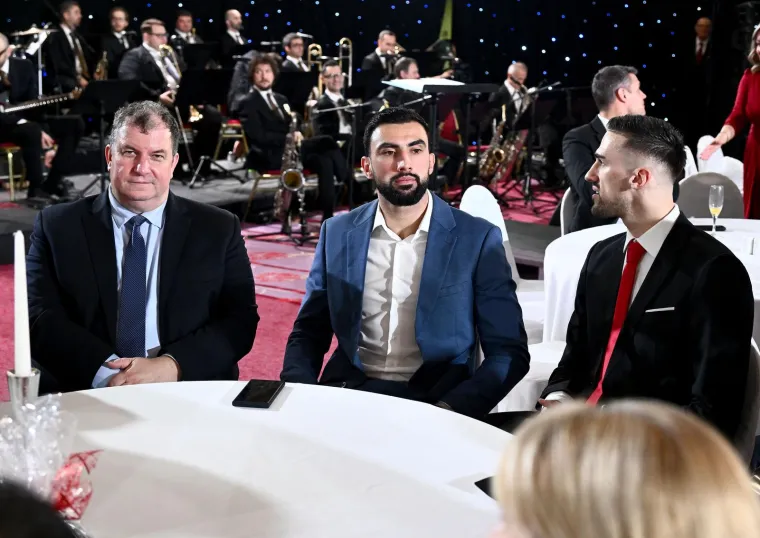 Mate&scaron;a se nije odvajao od svoje Blanke, a pogledajte s kim je nikad zaljubljeniji par sjedio za stolom