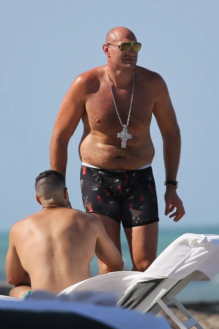 Od mršavca do divovskog prvaka: Evo kako se Tyson Fury mijenjao kroz godine