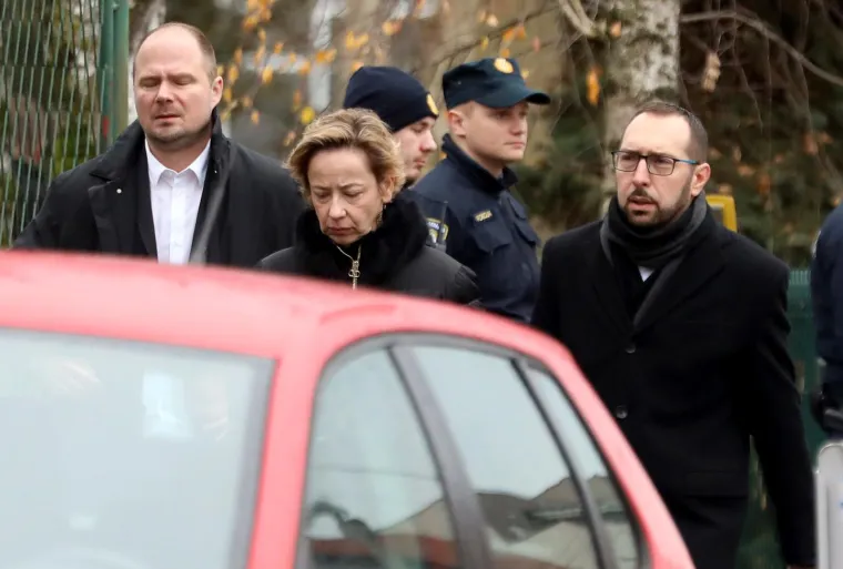 Stigao je i gradonačelnik Tomašević koji je proglasio Dan žalosti. 