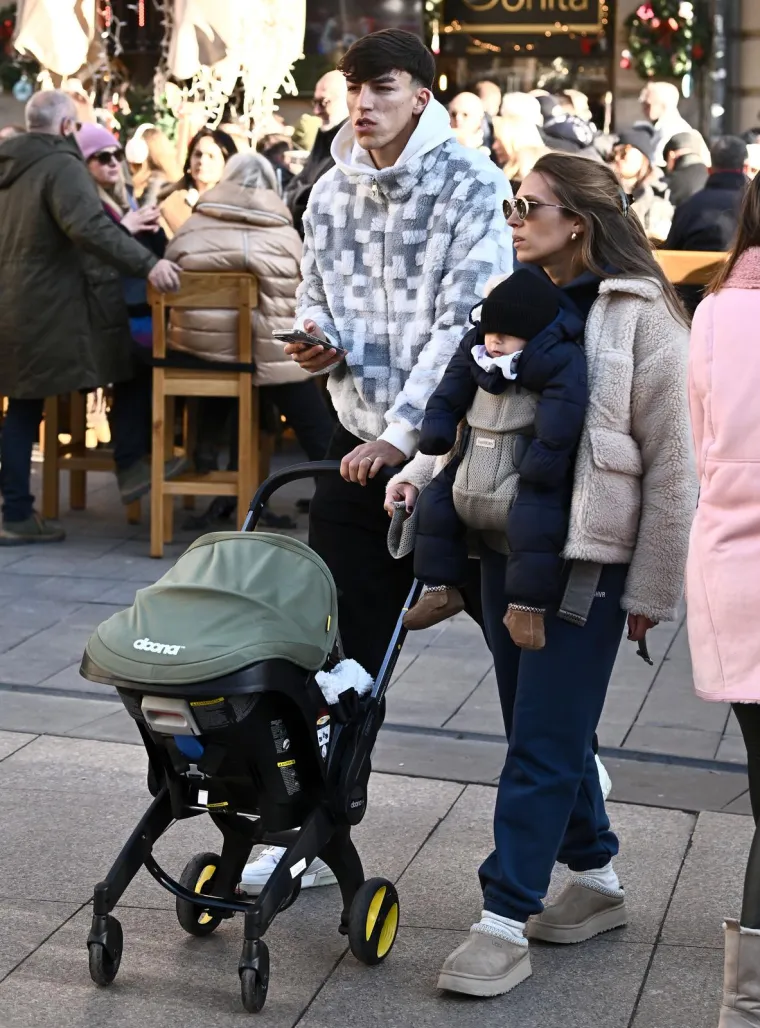 Centar prepun poznatih: Iva Todorić zasjala u plavom, pojavio se i biv&scaron;i gradonačelnik