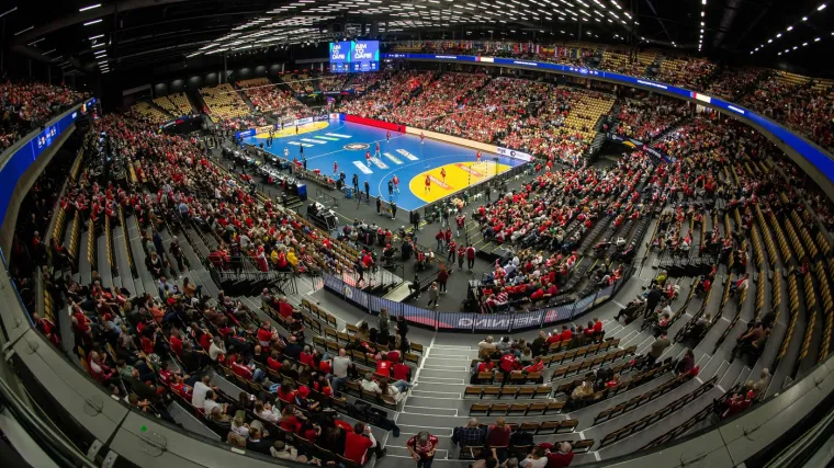 Dvorana Jyske Bank Boxen u danskom gradu Herning prima 12.500 gledatelja