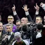 Meč je gledala i legenda u društvu Jasona Stathama; Ne liči na sebe