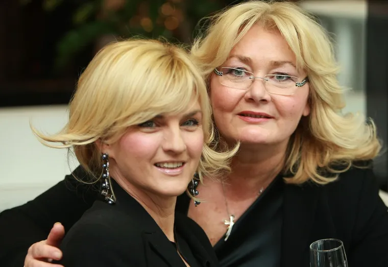 Uz vlasnicu salona našla se i Sanja Doležal