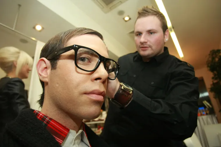 Ovako su prije 14 godina na božićnom domjenku izgledali na&scaron;i slavni: Možete li ih prepoznati?