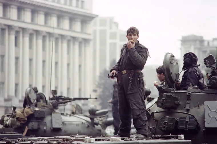 Ovo su krvavi trenuci borbe za slobodu: Srušili komunistički režim i lovili tajne agente