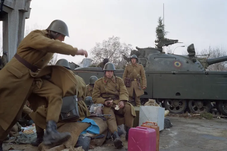 Ovo su krvavi trenuci borbe za slobodu: Sru&scaron;ili komunistički režim i lovili tajne agente