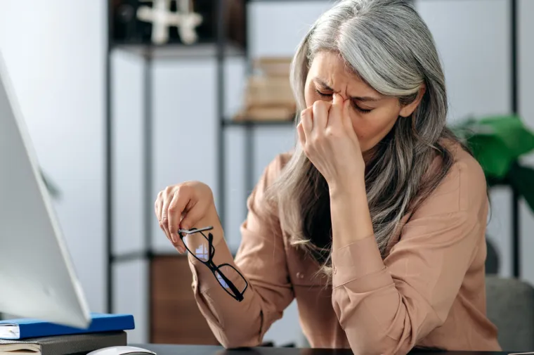 "Ova svjesna provjera pomaže u prepoznavanju obrazaca stresa, omogućujući proaktivnu regulaciju, a ne samo reakciju na stres. Izgradnja ovog unutarnjeg osjećaja svijesti i priznanja, poznatog kao 'interocepcija', također može smanjiti razinu stresa", obja&scaron;njava Hogue. 